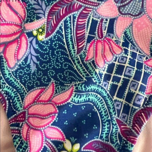 Victoria’s Secret Bikini Bottom Swim - Picture 2 of 5